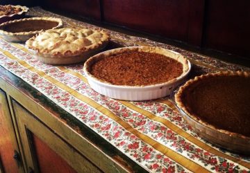Pies (photo by Yvonne Condes)